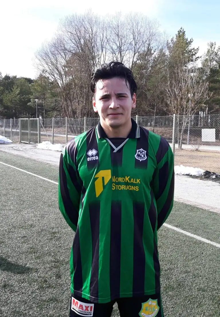 Enzo heter egentligen Mohammad Hosseini i officiella matcjrapporter