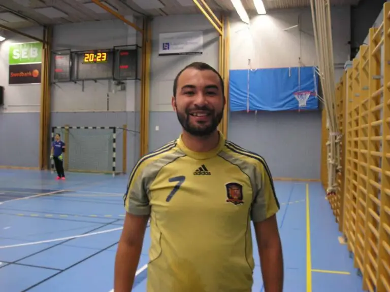 Bra seriedebut med fyra mål och tre assister
